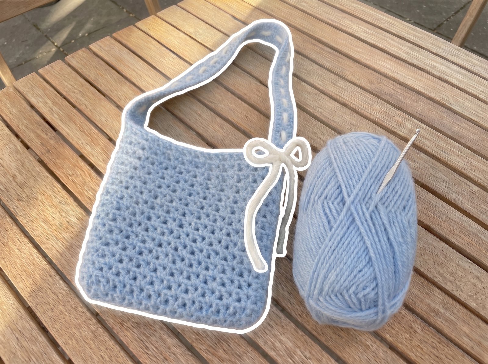 V-Stitch Mesh Tote Bag Crochet Pattern