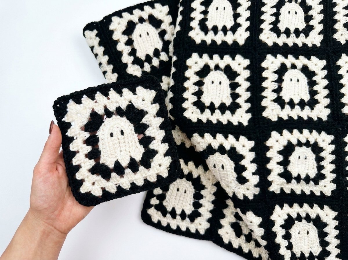 Crochet Ghost Granny Square